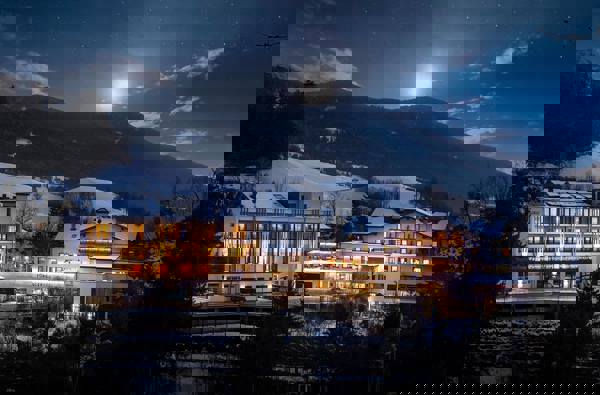 Hotel Torgglerhof ***S - Skihotel In Den Dolomiten 2 0001 Hotel Torgglerhof Winterdaemmerung 03